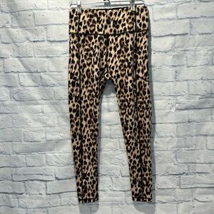 Victoria’s Secret High Waisted Leopard Print Leggings size 8